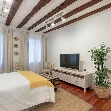 Precioso Apartamento Con Entrada Autonoma En El Casco Viejo Bilbao Exterior photo