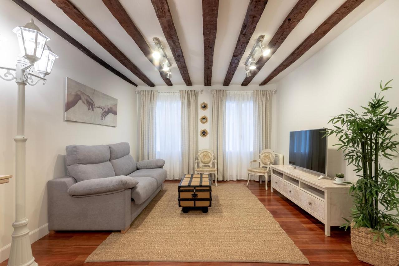 Precioso Apartamento Con Entrada Autonoma En El Casco Viejo Bilbao Exterior photo